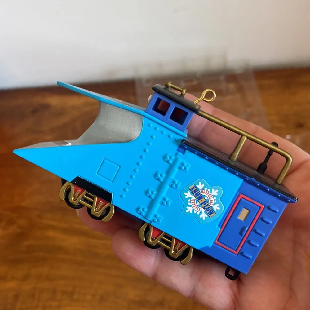Vintage 2007 Carlton Cards Wonderland Express Train Ornament 46